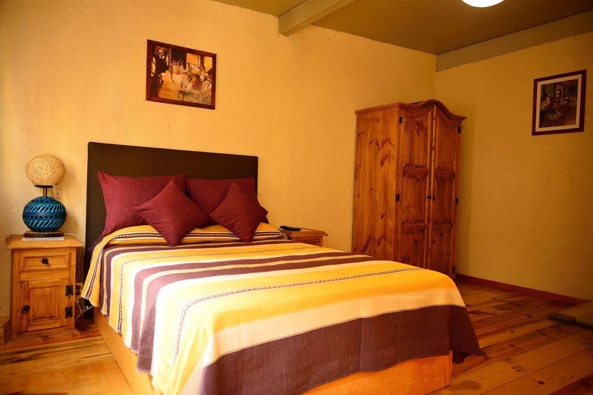 Mex Suites Casa Azul B&B Мехико Экстерьер фото